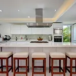 Sixteen Bedrooms Villa In Playa Del Carmen