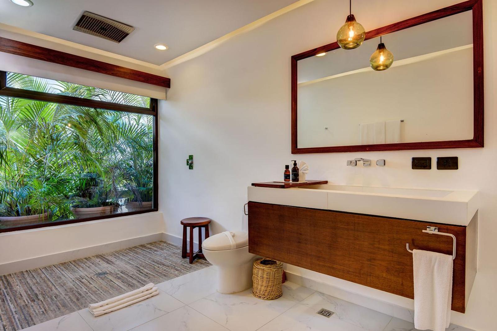 Sixteen Bedrooms In * Playa del Carmen