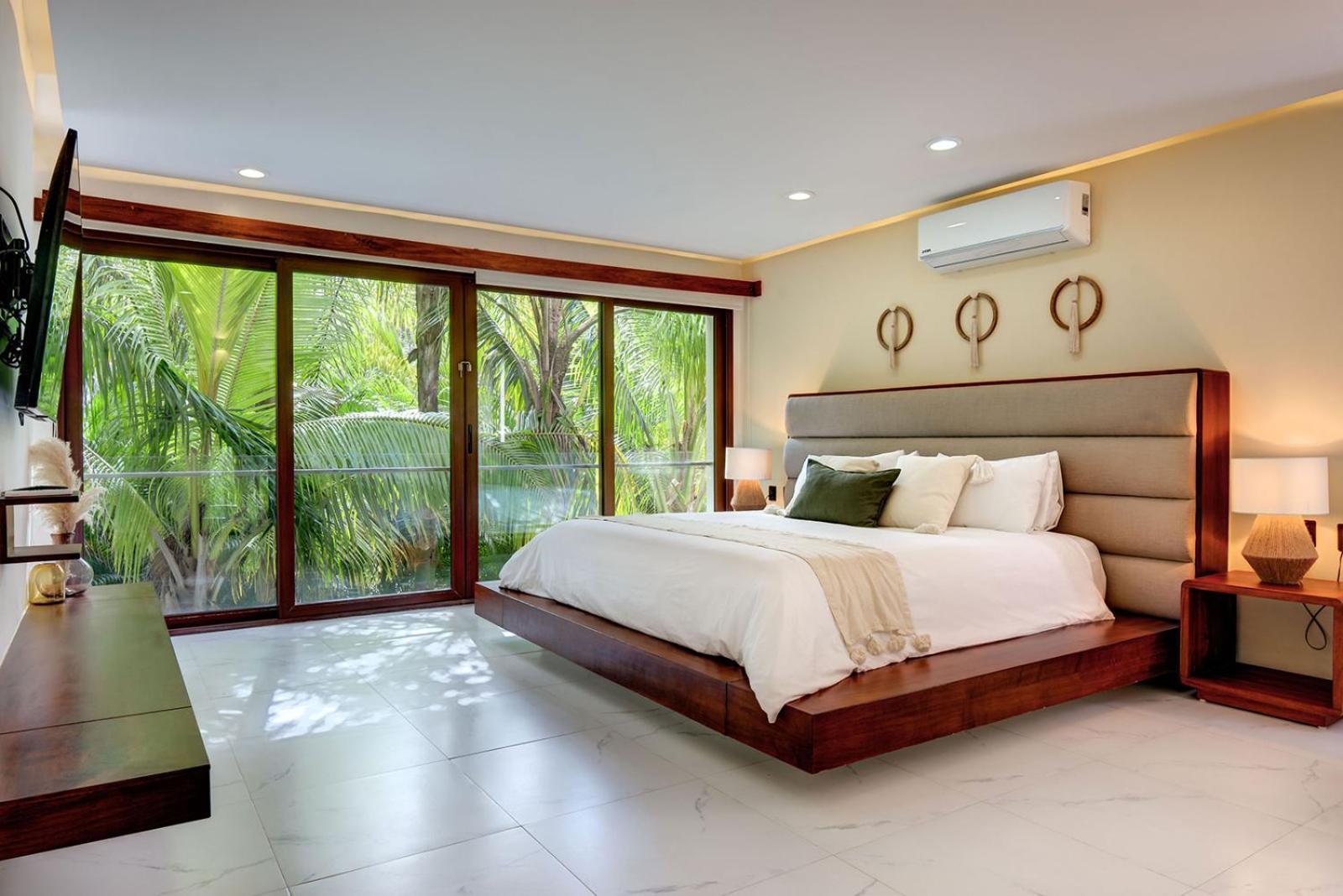 Sixteen Bedrooms In Villa Playa del Carmen