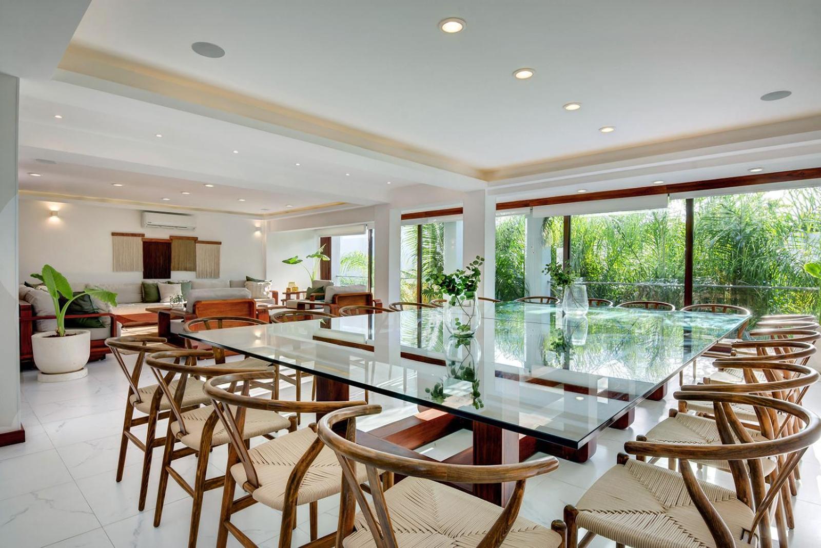 Sixteen Bedrooms In Villa Playa del Carmen