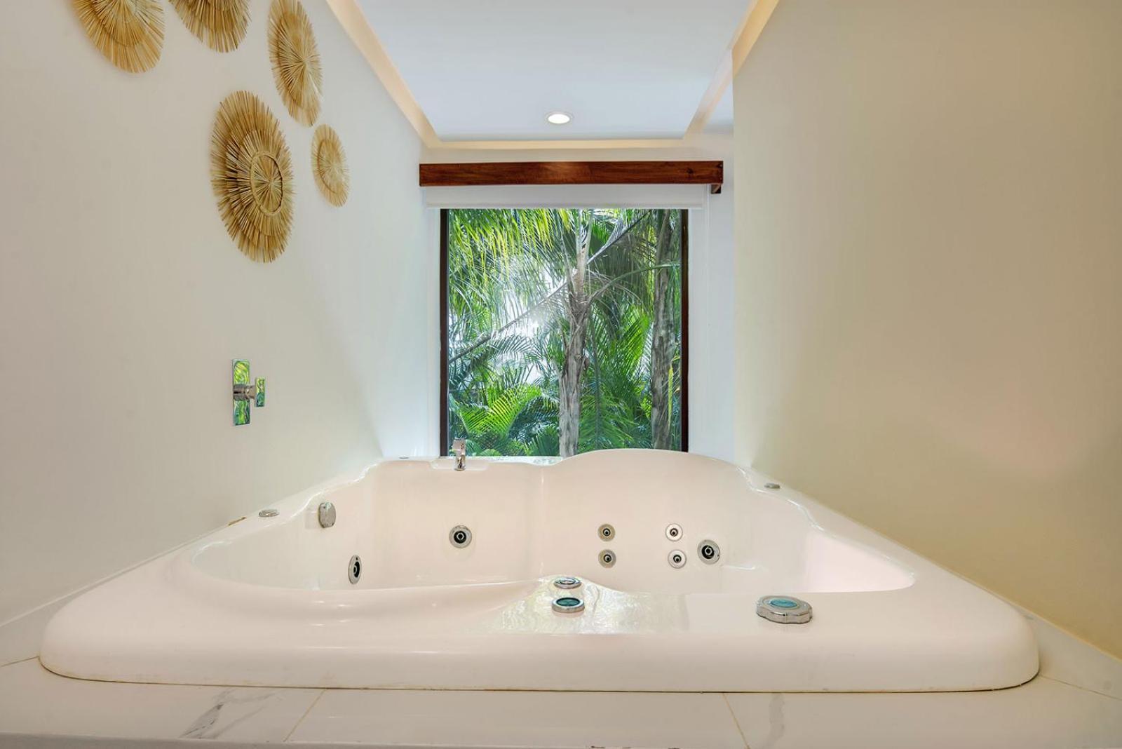 Villa Sixteen Bedrooms In Playa del Carmen
