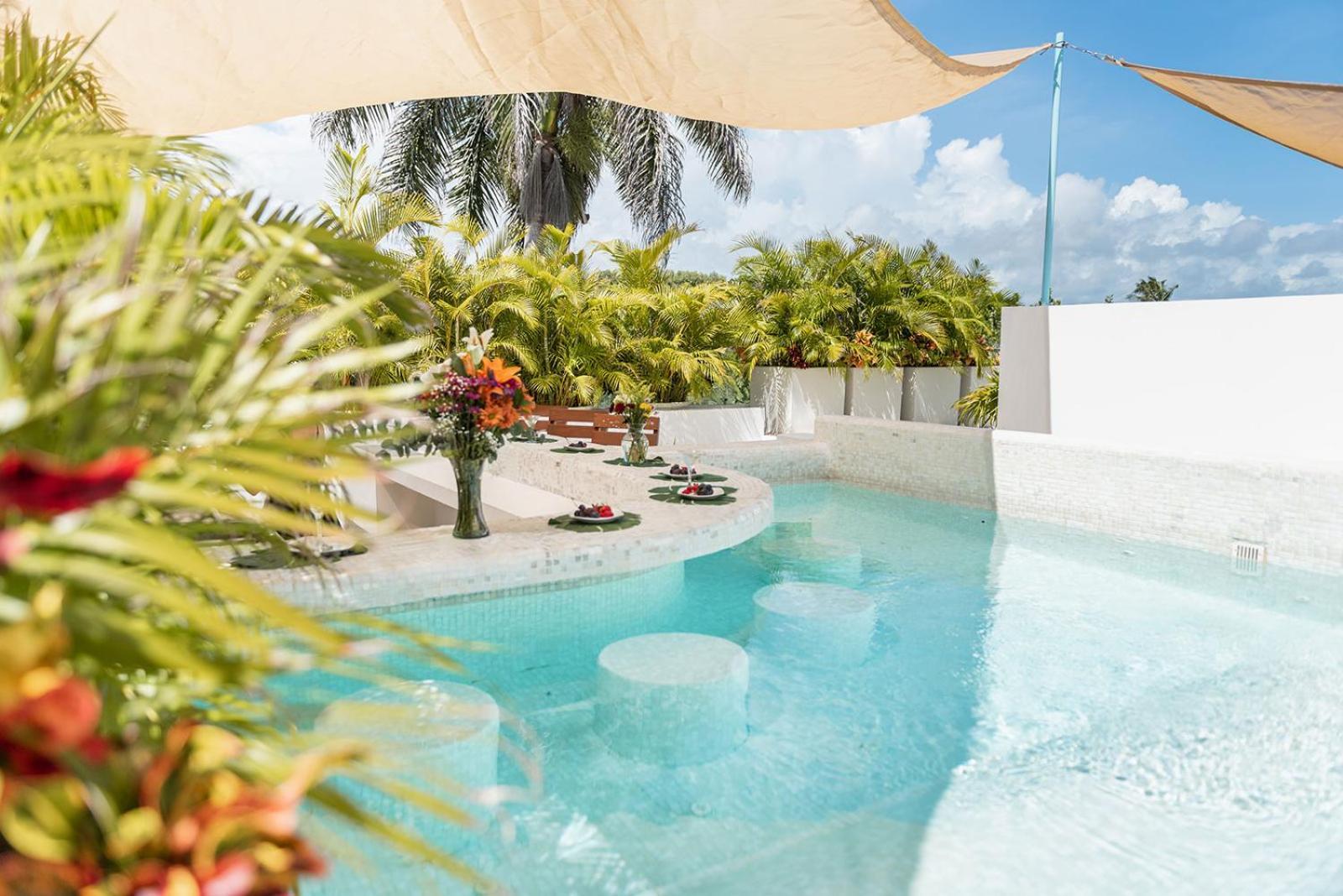 Sixteen Bedrooms In Playa del Carmen